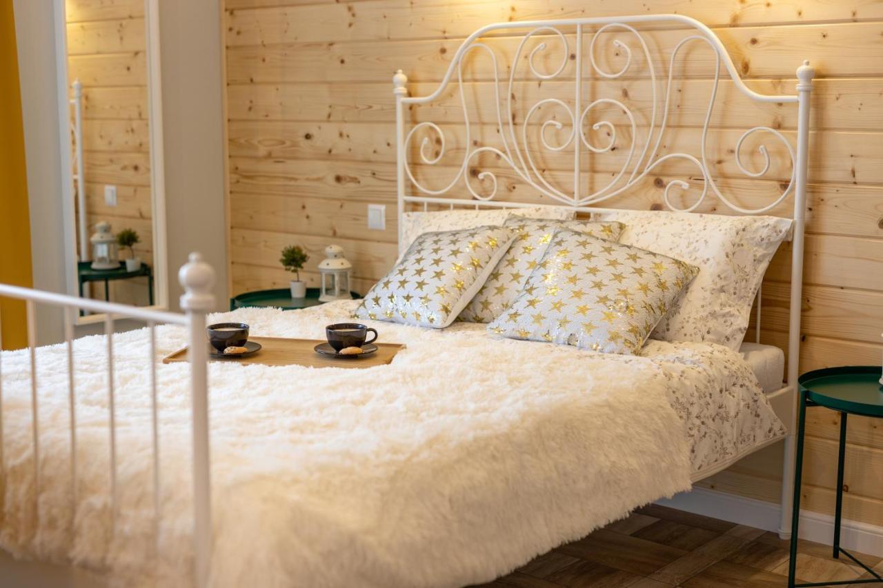 Villa Kasztelan Apartamenty Ustrzyki Dolne Ngoại thất bức ảnh