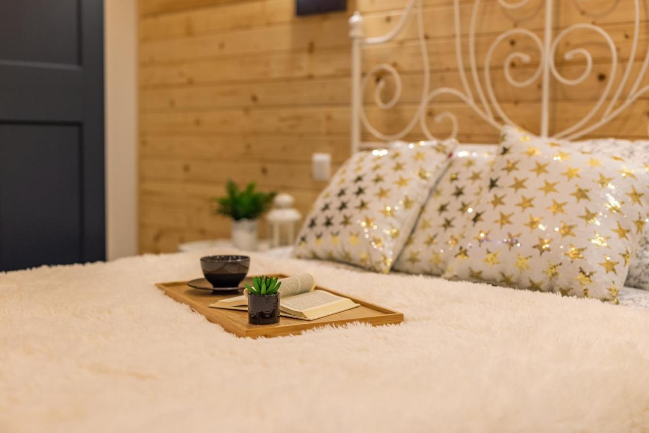 Villa Kasztelan Apartamenty Ustrzyki Dolne Ngoại thất bức ảnh