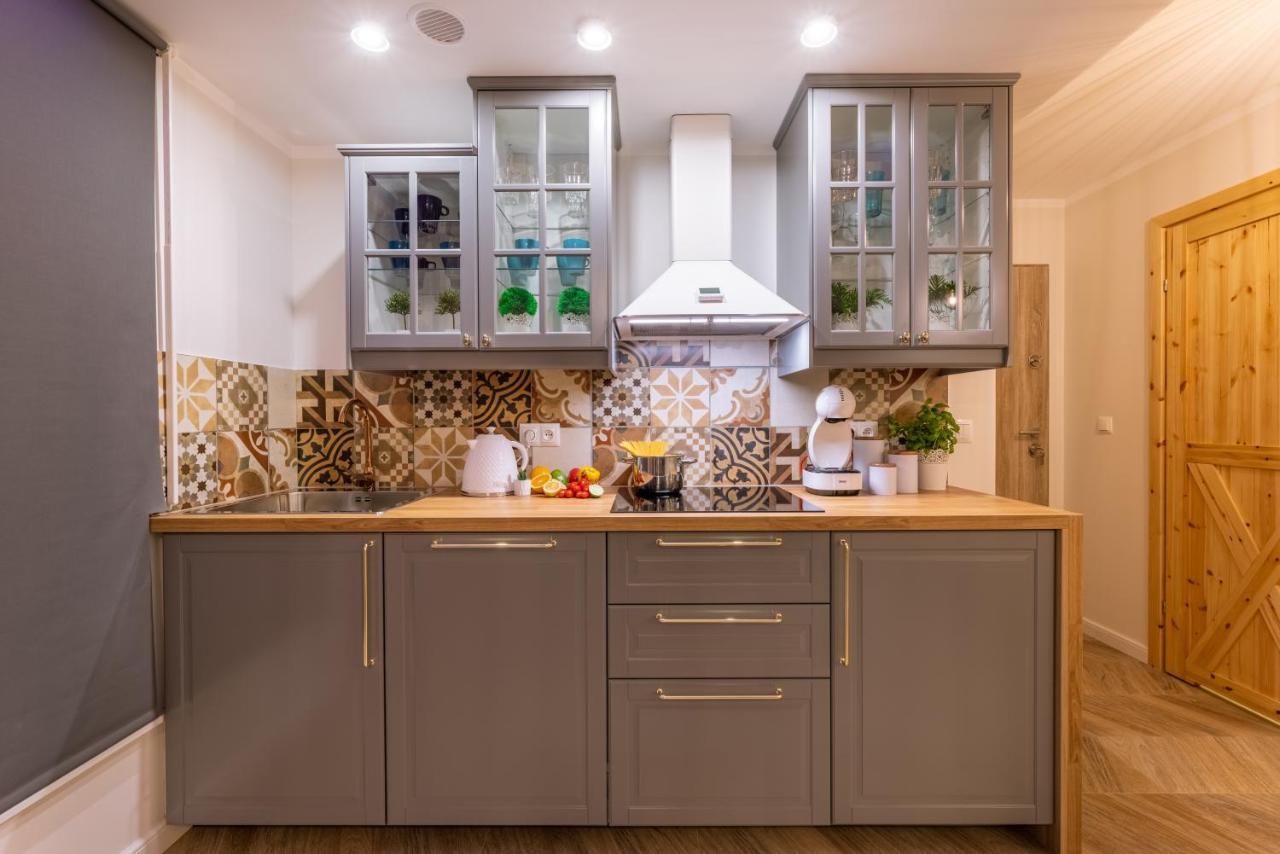 Villa Kasztelan Apartamenty Ustrzyki Dolne Ngoại thất bức ảnh