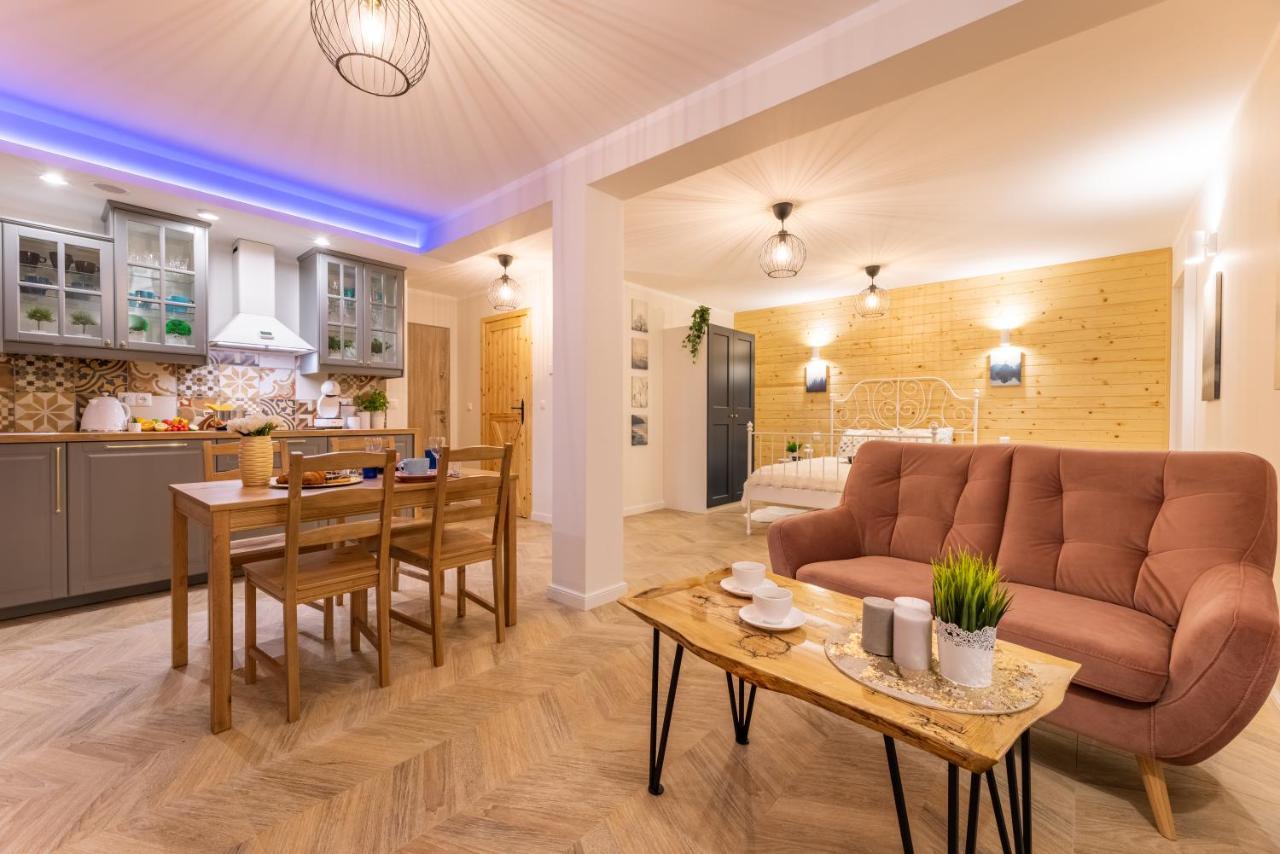 Villa Kasztelan Apartamenty Ustrzyki Dolne Ngoại thất bức ảnh